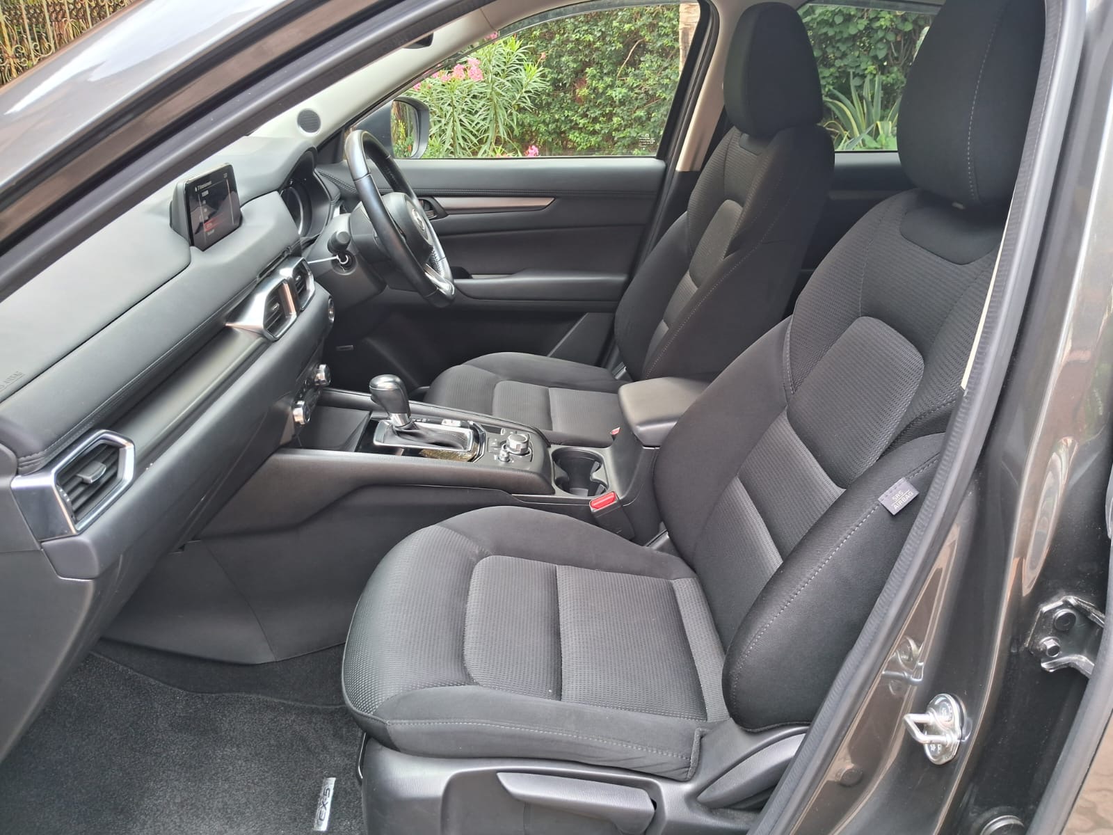 Vehicle image 7