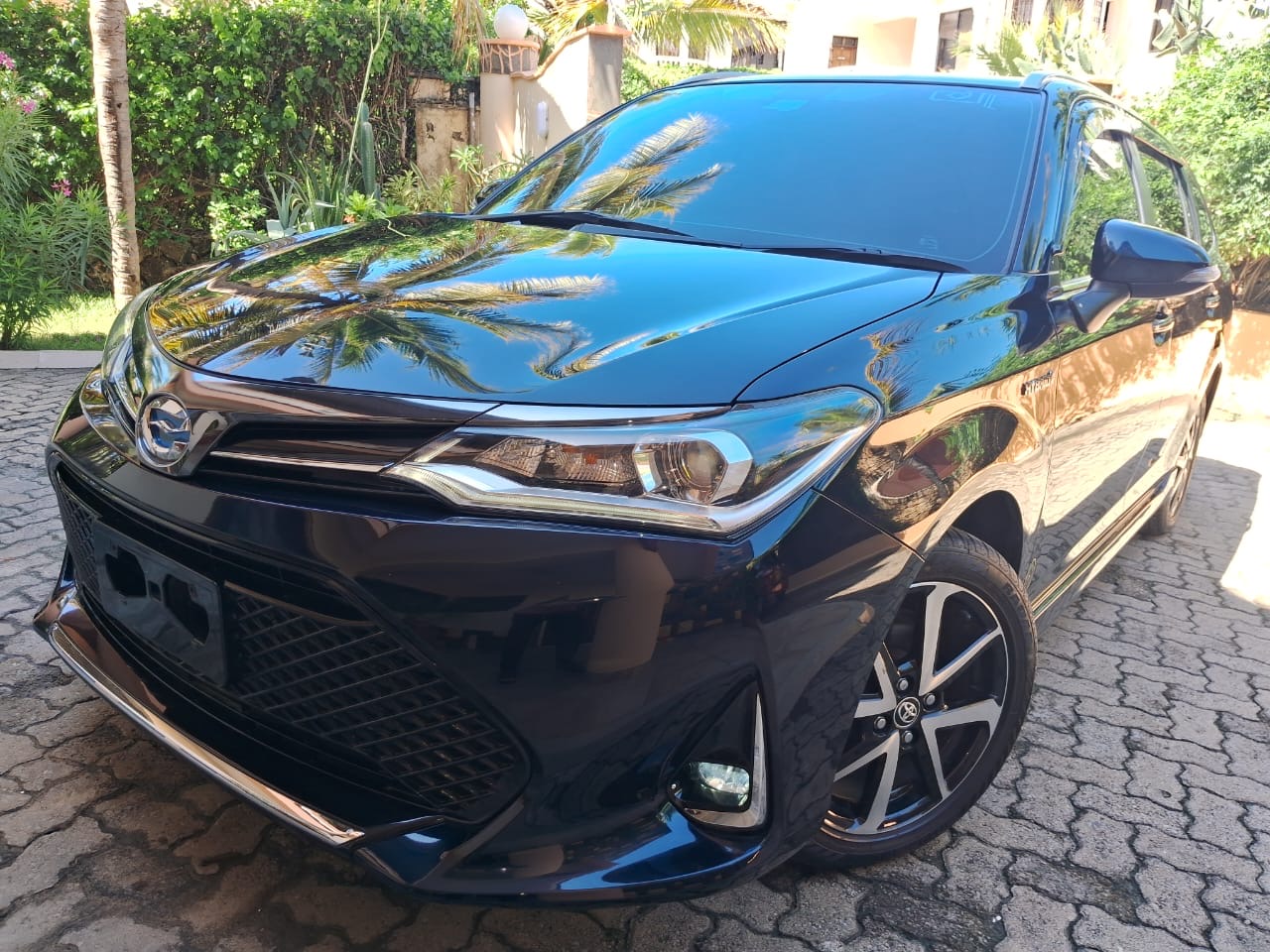 Toyota  Fielder 