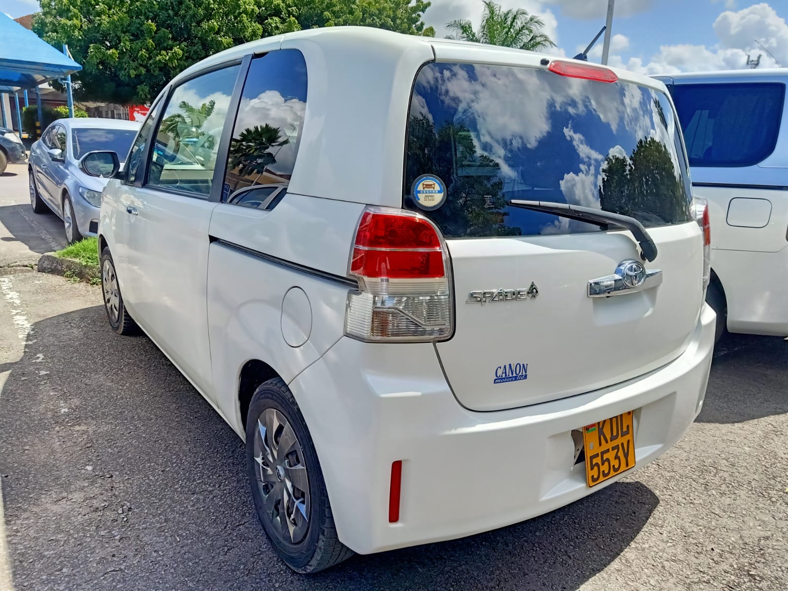 Vehicle image 2